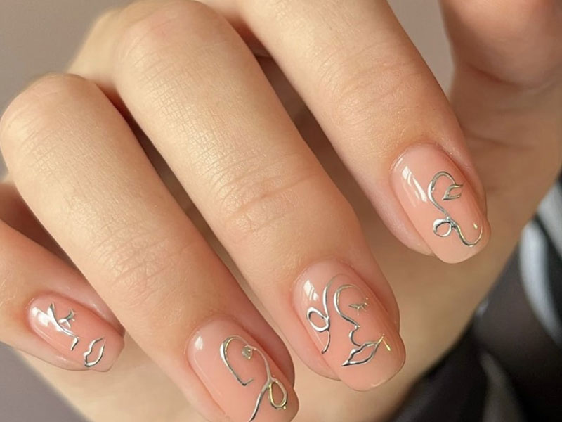 10-hottest-nail-designsS