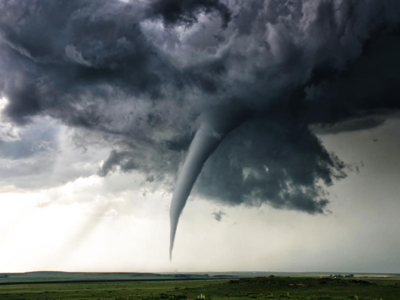 Which-year-has-the-most-tornadoes-in-the-US