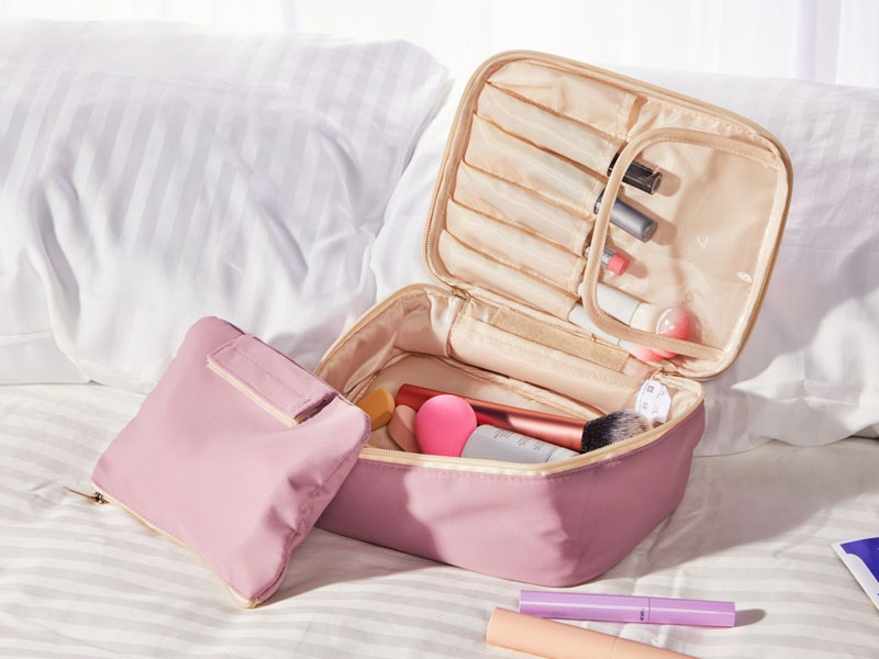 travel-makeup-bag-models-4